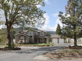 5351 Old Stage Rd, Central Pt, OR 97502