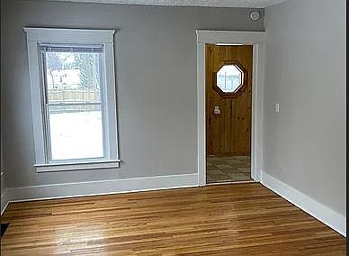 4th image of 341 W Ostrander Ave
