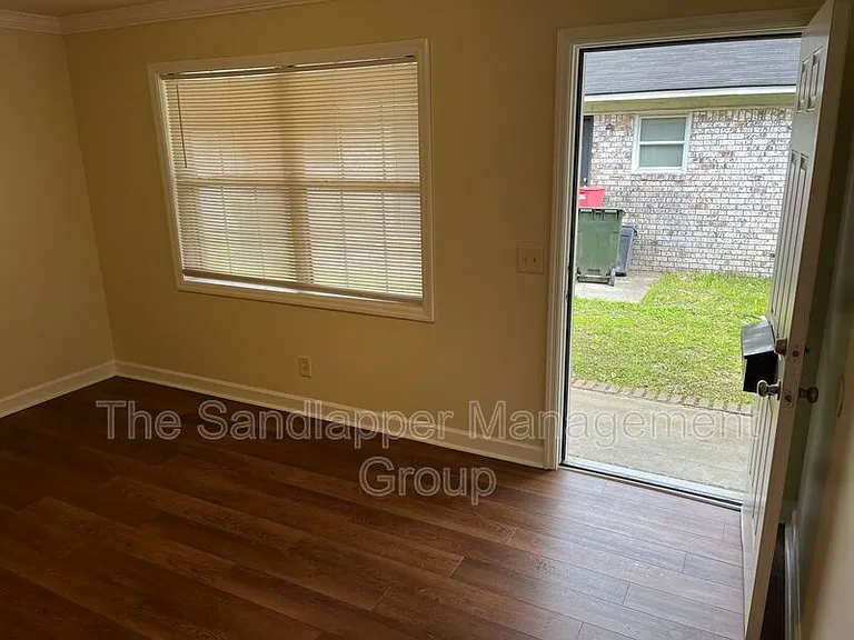 634 Cashew St #B — Photo 4