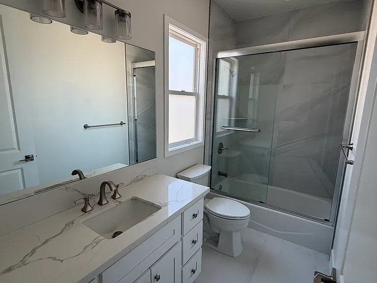 2708 Birch St #2710A — Photo 19