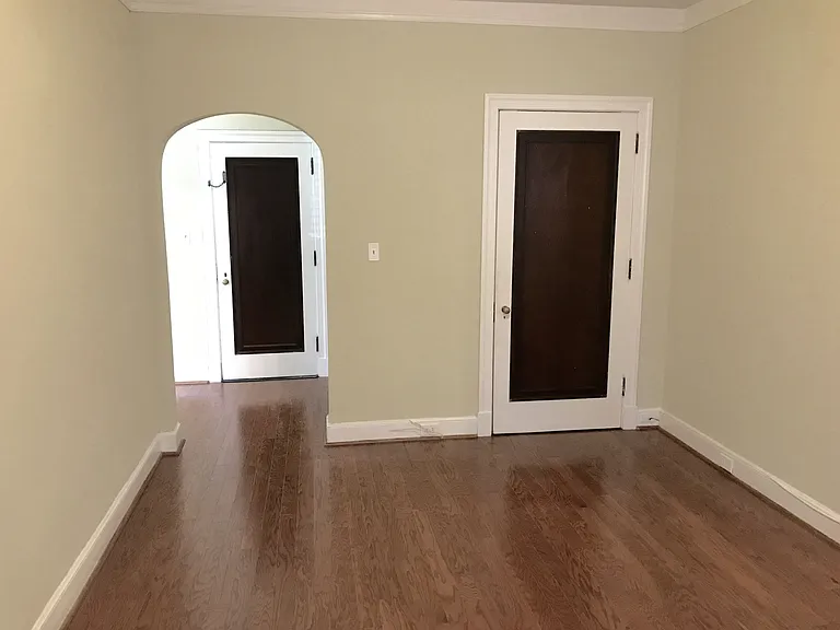 Gray Court Apartments — Photo 38