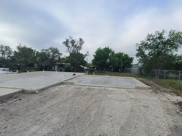 140 Dian Dr, Harper, TX 78631