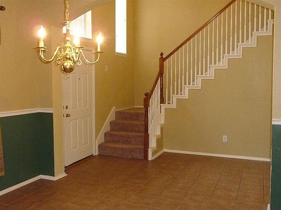 2nd image of 2017 Piedmont Dr