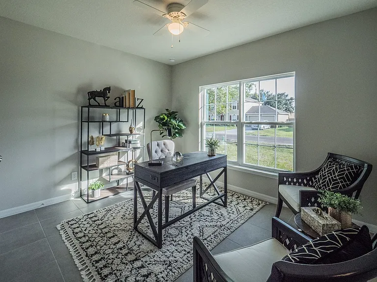 820 NE 7th Pl — Photo 24