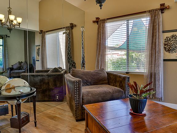 5th image of 36705 Avenida Del Sol