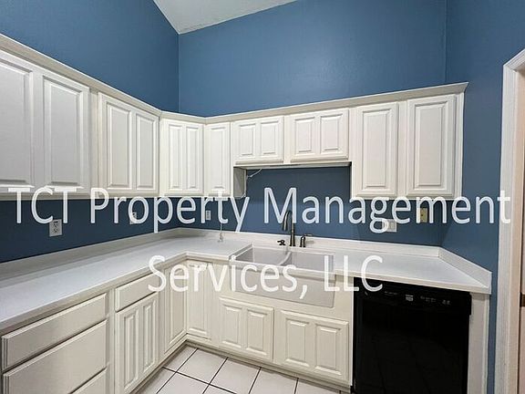 4th image of 19980 N Matilda Ln