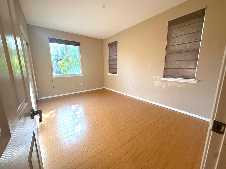 13015 Evening Creek Dr S #17 — Photo 16