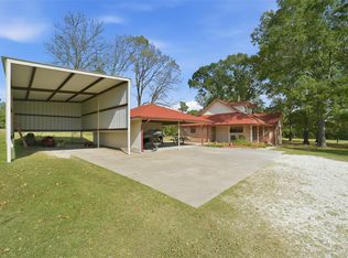 80 Pams Run, Shepherd, TX 77371