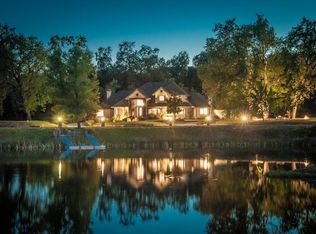 7478 Southwood Lake Dr, Redding, CA 96002