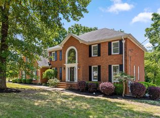 9326 Royal Mountain Dr, Chattanooga, TN 37421
