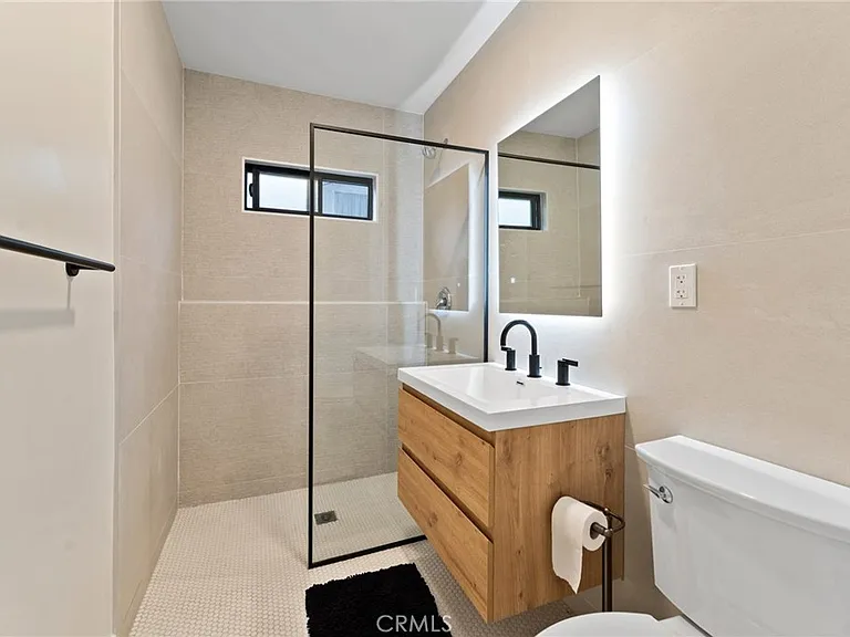2428 Glyndon Ave — Photo 35