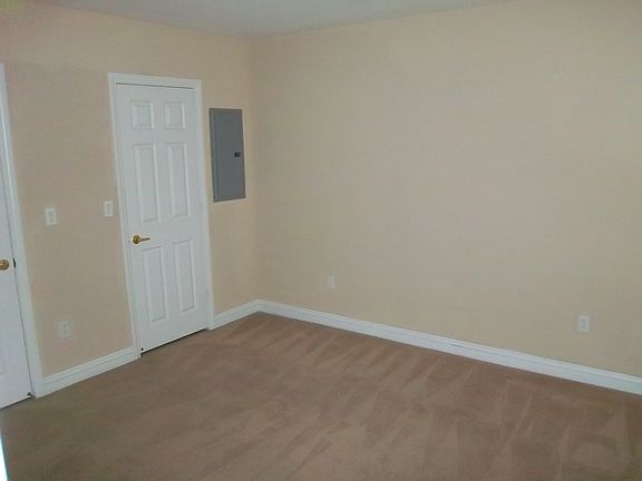 5th image of 8000 W Badura Ave #2079