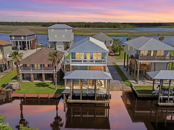 4062 Devon St, Bay Saint Louis, MS 39520