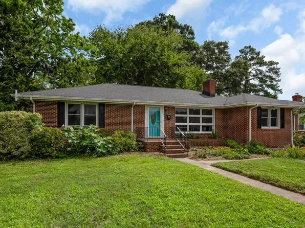 123 Lynn Dr, Portsmouth, VA 23707