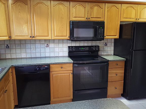 4th image of 11868 Sturbridge Lane