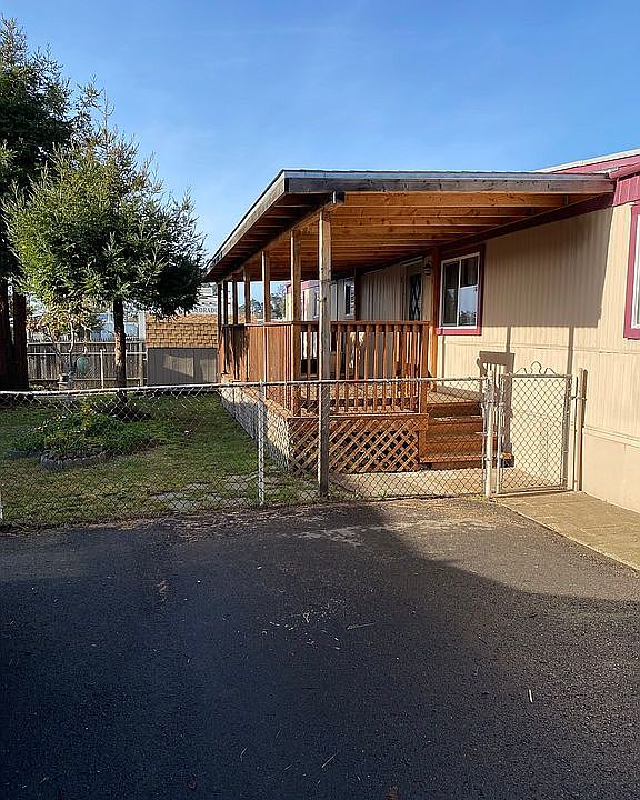 Gated Yard & Deck