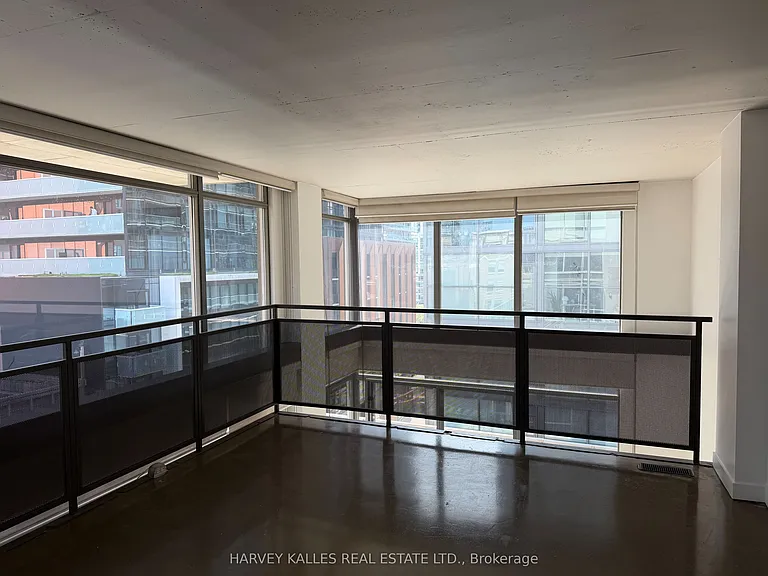 36 Charlotte St #704 — Photo 11