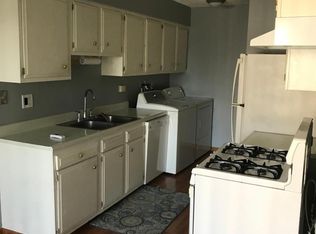 1327 Kingsbury Dr UNIT 1, Hanover Park, IL 60133