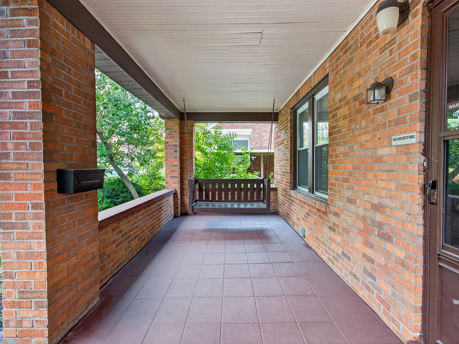 4 bed, 2448 sqft, $3,500 — Photo 2