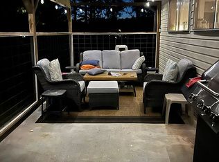 212 Windy Trl, Copperhill, TN 37317