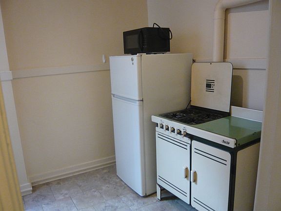 5th image of 730 Leavenworth St APT 4