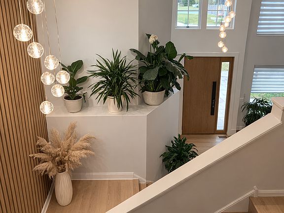 5th image of 55 Willow Rd