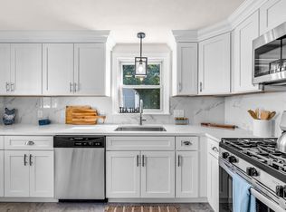 23 Schley St, Springfield, MA 01109