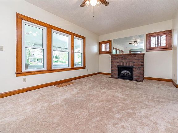 4th image of 1615 Lake Ave