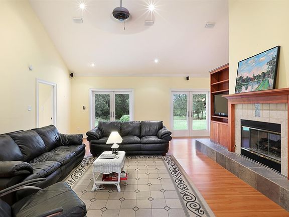 2nd image of 9710 Hildreth Dr E