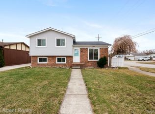 20714 Colman St, Clinton Township, MI 48035