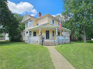402 W 4th Ave, Garnett, KS 66032