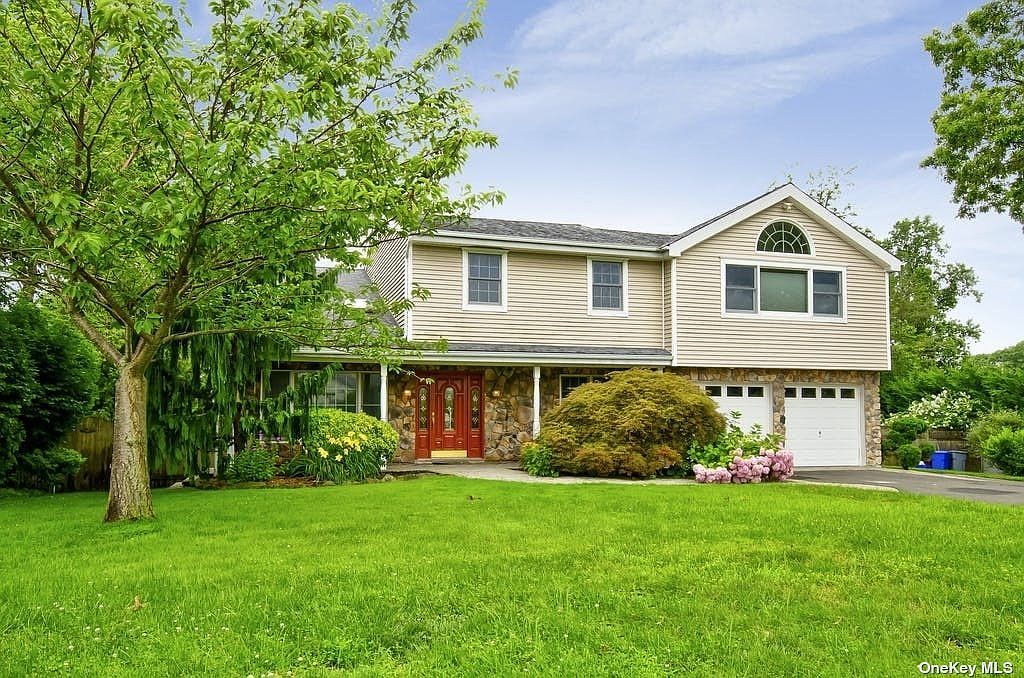 12 Stirrup Lane, Glen Cove, NY 11542 Zillow