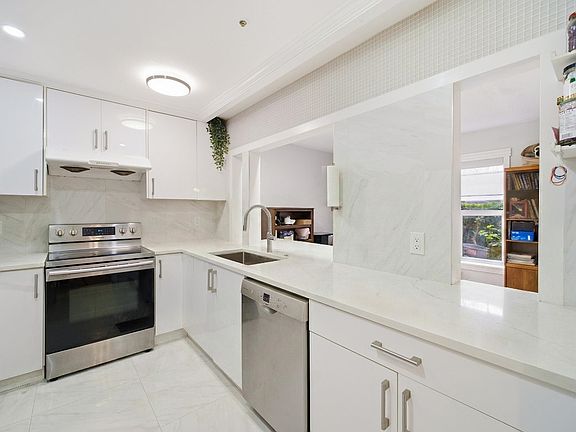 5th image of 8333 Jones Rd #195