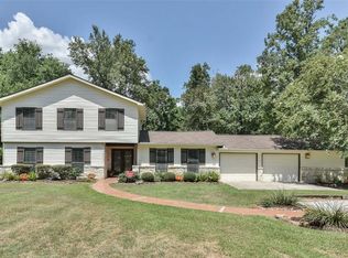 31007 Green Tree Rd, Magnolia, TX 77354