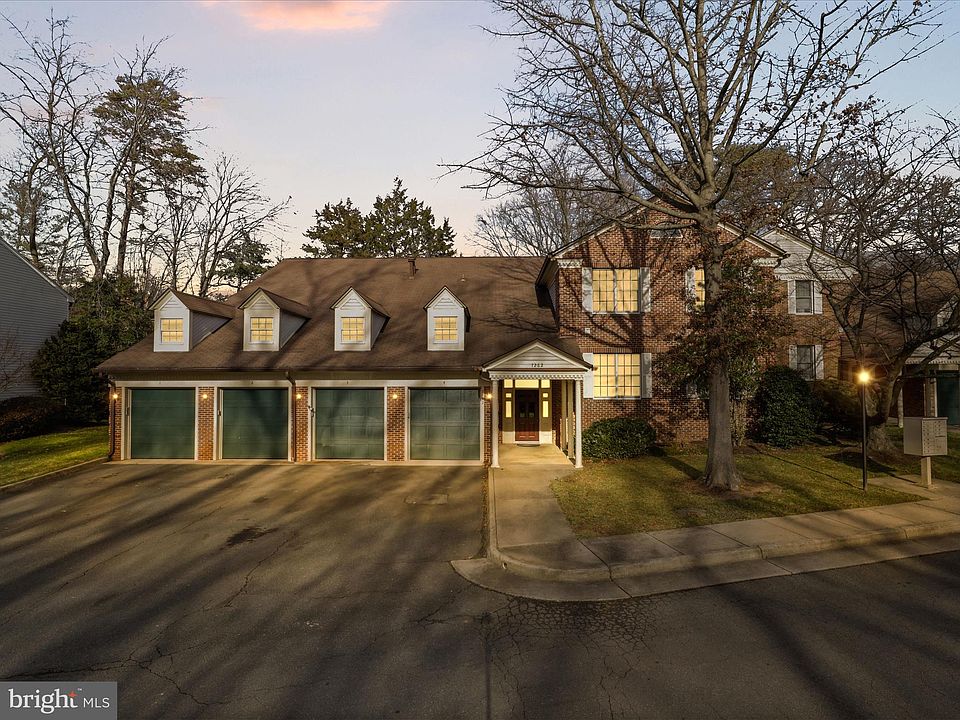 1st image of 7262 Glen Hollow Ct Unit 3