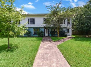 1307 W Cypress Ave, Orange, TX 77630