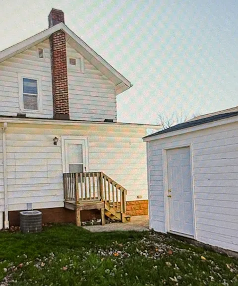 333 Upland Ave — Photo 3