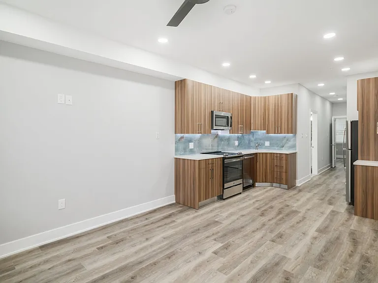 2950 Kensington Ave #1 — Photo 8
