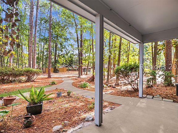 2nd image of 6 Point Comfort Rd Unit 9A