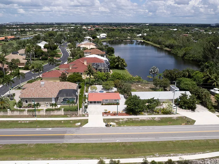 2191 Thomasson Dr — Photo 17