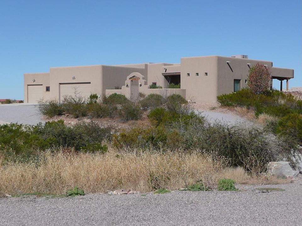 3920 Saguaro Court