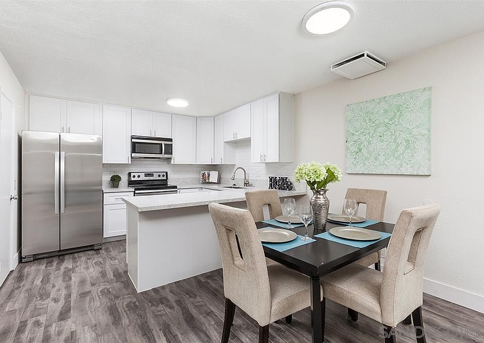 1st image of 429 Autumn Dr APT 17