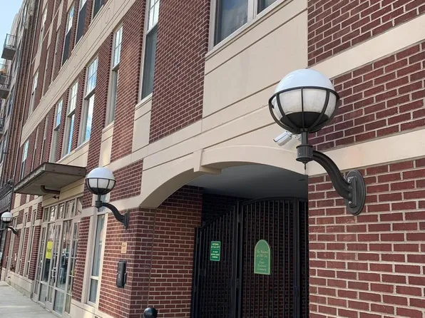 130 N 2nd St #4A1, Philadelphia, PA 19106