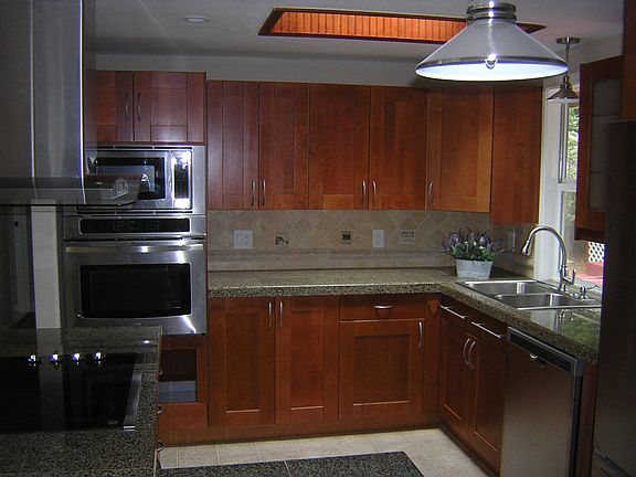 4th image of 4836 N Island Drive E