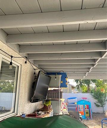 3rd image of 835 Sandsprings Dr
