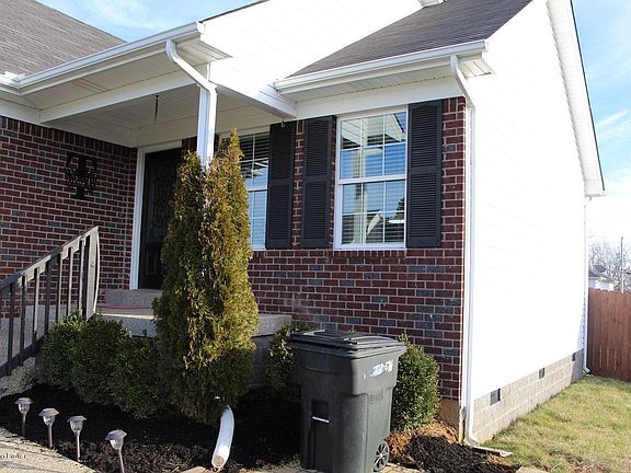 3rd image of 267 Crossfield Dr