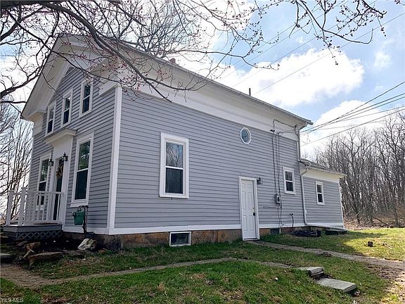2nd image of 1764 Maple Hill Dr