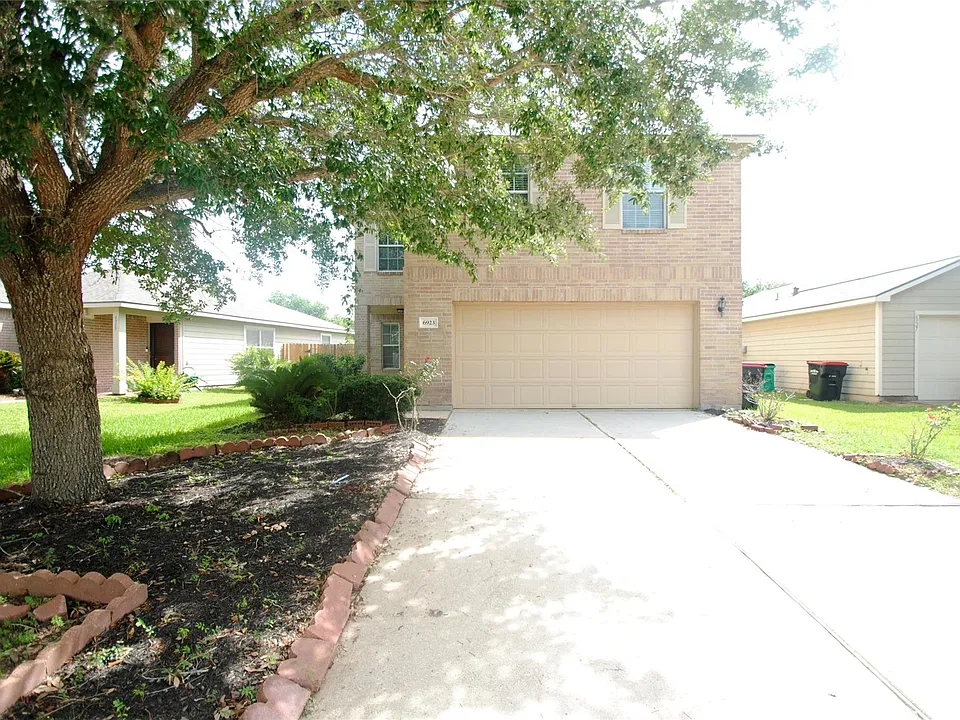 6923 Waterlilly View Ln