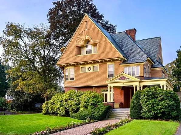 222 Elm St #A, Northampton, MA 01060