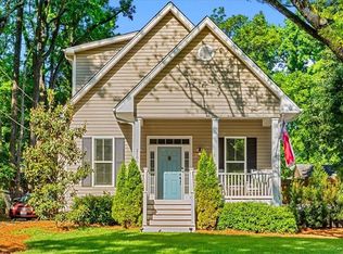 2105 Dellwood Dr, Greensboro, NC 27408